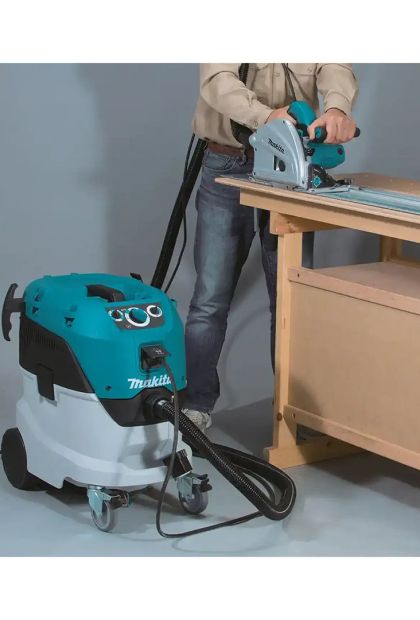 Makita – Usisivač VC4210LX