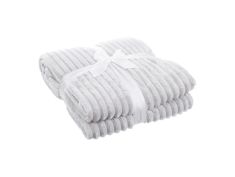 Deka dvoslojna 1,8x2 m AM 818